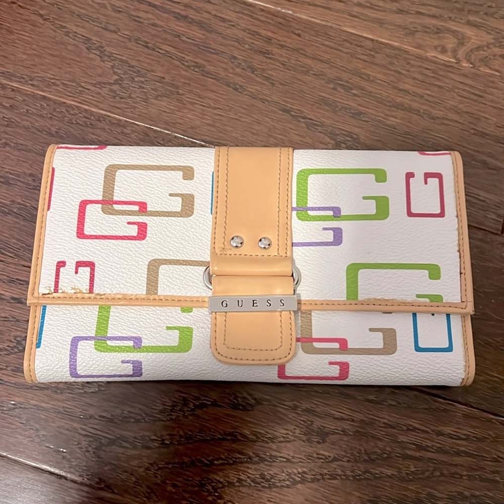Guess wallet